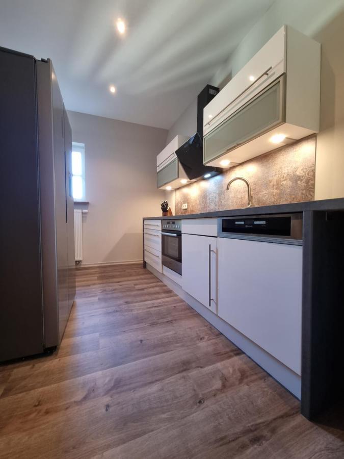 5 Sterne Bahnhoftraum, Appartement "Waldliebe" 133Qm, Grosse Terrasse 70Qm, Qr Code Scannen Fuer Virtuellen Rundgang, Premium Ausstattung Braunfels Buitenkant foto